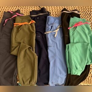 FIGS Women's Cargo Pants x6 - Medium Tall